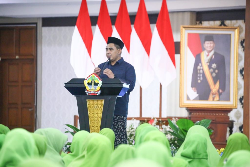 Taj Yasin Halal bi Halal Muslimat NU