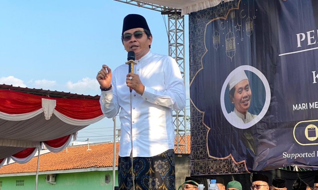 KH. Anwar Zahid di Karanganyar