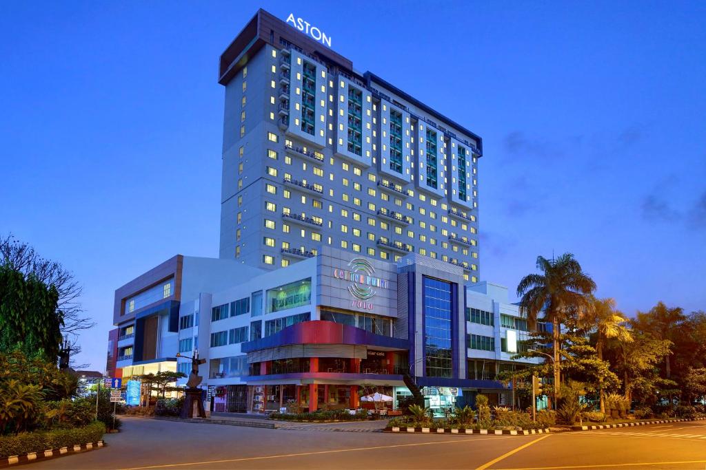 Aston Hotel